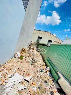 bán đất tại hương lộ 2, 5,9 tỷ, 77m2, mặt tiền 4m, ngõ rộng 8m, sổ đỏ đầy đủ, bình tân, hcm