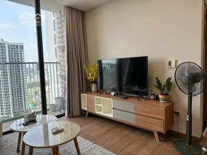 cần cho thuê căn hộ 3 phòng ngủ tại eco green saigon quận 7, diện tích 87m², gồm 3pn 2wc, lầu cao