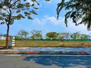 cần bán lô đất view sông, giáp ranh bình chánh,75m2, đường mt 12m, shr