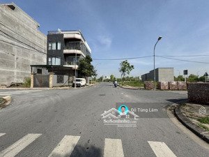 cần bán căn góc 112m2 nhà 3,5 tầng khu đấu giá cự khối, long biên. đường 17m cách 30m ra hồ