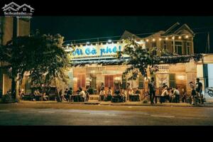 Sang quán cà phê mặt tiền đường hồ búng xáng theo kiểu xưa cũ