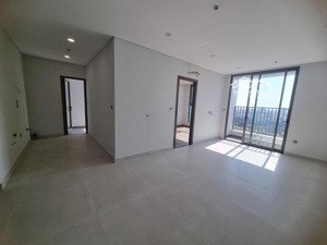 chính chủ bán chung cư 2 phòng ngủ khai sơn city gần phố cổ hoàn kiếm 77.5m2 giá 6.9 tỷ:0916393862