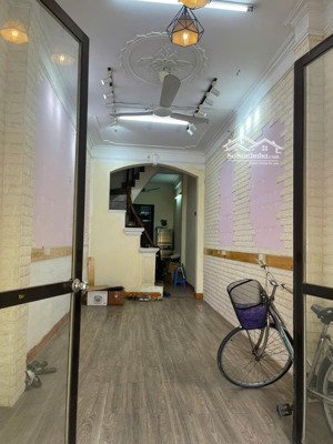 bán nhà mặt phố trúc khê, đống đa, hà nội. dt 35m2 x 4 tầng.