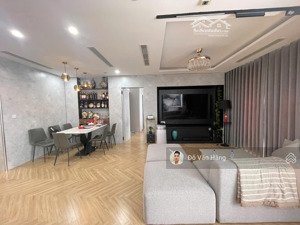 bán căn 3 ngủ full đồ sunshine city phòng khách rộng - giá 22 triệu/tháng vào ở ngay