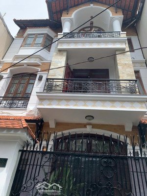 bán căn biệt thự vip 32/3 đường nguyễn cửu vân, p.17, quận bình thạnh dt 8,12x16 dt 118m2 giá 33tỷ