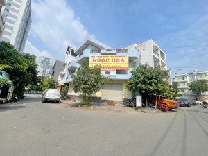 góc 2 mặt tiền nhận diện thương hiệu mặt tiền kci - phạm hữu lầu q7