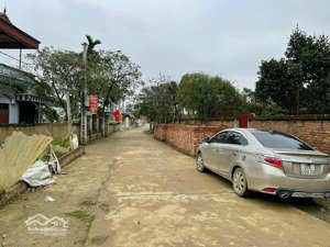 bán lô đất đẹp nhất cổ đông, sơn tây gần ủy ban xã giá chỉ 20tr/m2