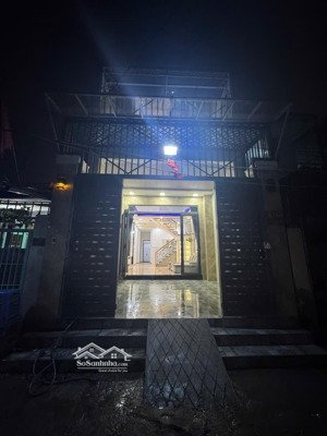 nhà rộng 88m2 full thổ cư, trệt lầu 3pn 2wc, sân thượng, đường xe hơi