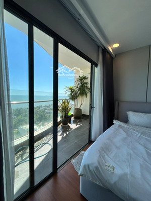 cho thuê căn hộ cao cấp aria vũng tàu, view biển cực mát, ban công rộng rãi, nội thất mới.