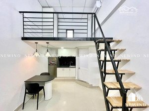 ngay khu tân quy xuất hiện căn duplex vừa mới khai trương