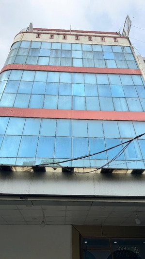 bán tòa nhà chdv ngay metro trường chinh 8x20 5 tầng cho thuê 125tr/tháng chỉ 24,9 tỉ