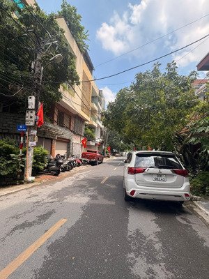 chính chủ cần bán gấp nhà mt tư đình long biên
 125m² - 6 tầng - mt 8.3m nở hậu - giá 35 tỷ