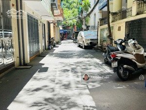 nhân hoà - nhân chính gara oto, oto đỗ cổng, 40m x 6 tầng, mặt tiền 5.6m, kinh doanh , sổ vuông vắn