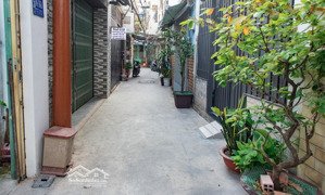 chính chủ bán nhà trệt hẻm đường cmt8, p11, quận 3, giá chỉ 6.5 tỷ sổ hồng công nhận 82m2 đất