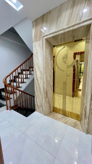 phân lô vỉa hè mậu lương- kiến hưng, chỉ nhỉnh 15 tỷ nhà 7 tầng thang máy ở sướng