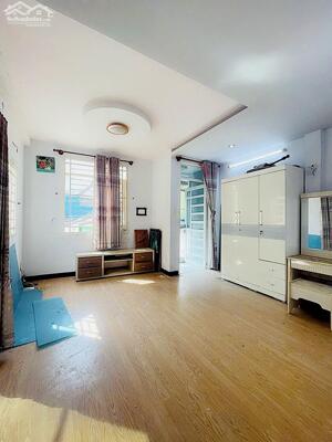 Bán Nhà Tân Bình - Phường 10 - Hẻm Xe Hơi - 35M - Nhỉnh 4 Tỷ