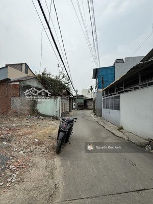 bán cặp đất mặt tiền đường hẽm vị trí đẹp giá 2tỷ550 thương lượng . vị trí phường bửu hoà