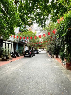 cho thuê nhà phân lô 60m2 x 5t thang máy vỉa hè ô tô tránh tại cầu diễn - nam từ liêm