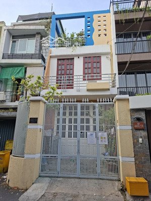 giảm sâu 3 tỷ nhà hẻm xe hơi lê quang định, bt