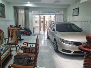 bình tân 102m2, 3 tầng, đường trước nhà 12 m ngang 6 hiếm không lộ giới