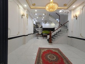 nhà 3 tầng đẹp lung linh, hẻm xe hơi, 200m ra phạm văn đồng, sổ hoàn công.