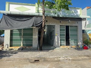 sẵn dãy trọ 150m2 doanh thu 18tr/th tại phường mỹ phước, bến cát gần chợ mỹ phước 2 giá chỉ 1tỷ150.