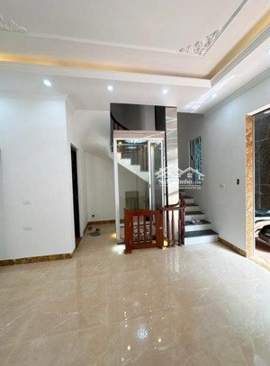 bán nhà mới xây 5 tầng, 30m2, giá hơn 8tỷ - la khê, hà đông