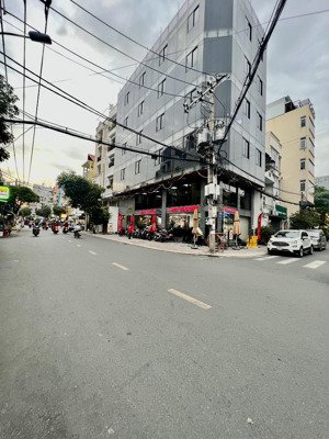 chỉ nhỉnh 21 tỷ, khu vip nhất phường 12 tân bình, 5 tầng, 5x17. mặt tiền giữa làng biệt thự k300.