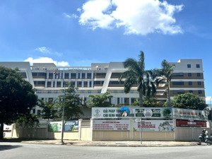 2 nền vip liền kề 108m2 nội khu vạn phúc, ngay trục chính nguyễn thị nhung đối diện trường và bv qt