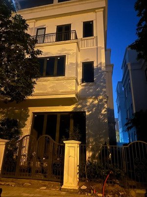 villa - kđtm dương nội dt180m x 4t, giá rẻ nhất khu 39 tỷ tl