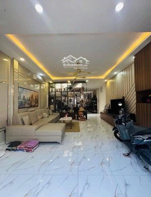 giá tốt nhất thủ đức chính chủ căn hoàng diệu giá 4tỷ5 khu thời trang dân trí cao thanh khoản tốt