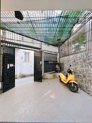 mua căn này cải tạo chdv là ngon luôn hoàng hoa thám p5 phú nhuận - 76m2 ( 4,5x18) - 4 tầng 5 pn