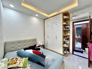 khu thương mại chủ ngộp bank bán căn lê văn việt giá 3tỷ8 giảm sâu 200 triệu liền kề vincom sổ hông