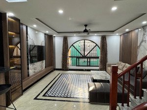 duy nhất 1 căn - nhỉnh 10t - 42m2 6 tầng - mt 5m - ngõ ô tô thông - full nội thất. ko nhanh là bay