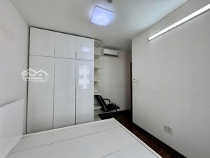 chính chủ kẹt tiền bán gấp chung cư summer square 2pn 2wc giá 1 tỷ 570 tại quận 6