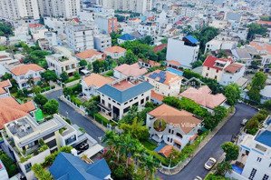 biệt thự đẹp khu compound an ninh trần não - dt 180m2 { 10m x 18m } full nội thất - giá 37 tỷ