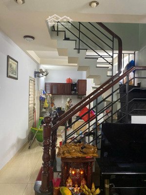 bán nhà lê hồng phong q5 - 4 tầng btct - 4pn - nhà đẹp ở ngay