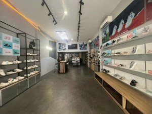 cho thuê nhà mặt tiền hùng vương . ngã tư lớn