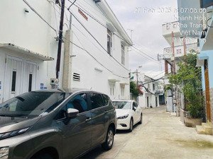 nhà 2 tầng lạc thiện, sát trường tiểu học 1 { cách biển trần phú 350m } giá: 14 tỷ