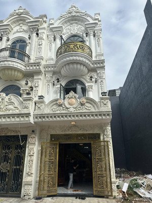 bán nhà hc trục chính kdc - đường 13m - ở và kinh doanh - p. bình chuẩn -thuận an - cách dt743 100m