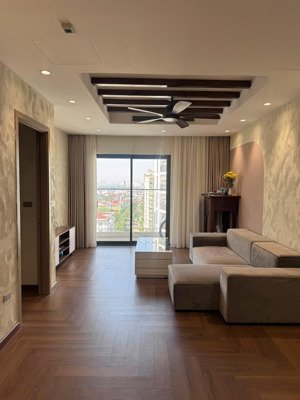 chính chủ bán cc 83m tầng 12 le grand jardin sài đồng giá 7,2 tỷ ban công đn sẵn sổ