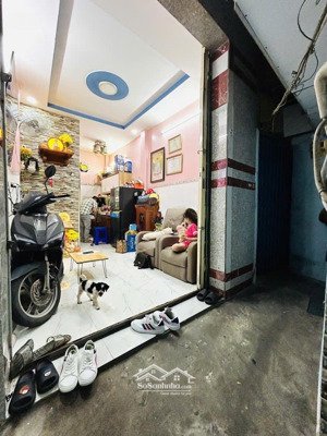 bán nhà nhỏ chỉ 2 tỉ có đủ công năng, 02 tầng, dt 3x6m