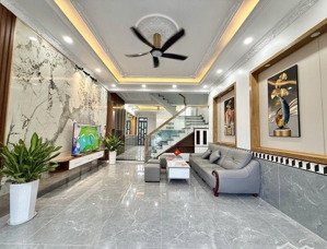 nhà đẹp 3 tầng hoàn công hxh sát phạm văn đồng khu vip linh đông ngay chung cư 4s 7ty150