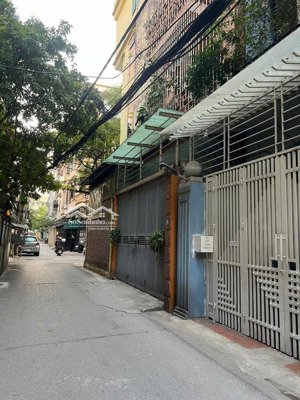 bán nhà 5 tầng, ngõ 1 phố trần quốc hoàn. diện tích 50m2, mặt tiền 4m8 - giá 19,8 tỷ