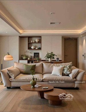 chính chủ bán căn hộ 3 phòng ngủ, diện tích 108m2 chung cư mipec xuân thuỷ. đầy đủ nội thất, sẵn sổ