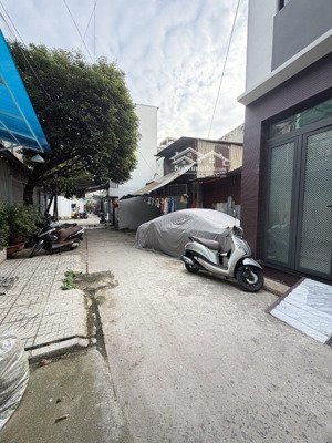 siêu phẩm hẻm xe hơi 6m 2p tân phú 3 tầng mới đẹp 3pn chính chủ xây chỉ 4.2 tỷ