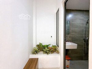 bán nhà 2 mặt kiệt đường nguyễn hoàng - ngang 5m nở hậu - giá tốtttt