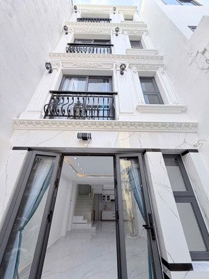 nhà nguyễn thái sơn p5 gò vấp ngay phan văn trị, 4 tầng, 5pn, 63m2, chỉ 7.9 tỷ o912.o31.o38