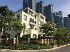 biệt thự cần bán gấp - biệt thự ba son q1 - 20x22.5m - view sông trực diện - giá bán nhanh inbox