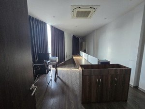 cho thuê nhà mặt phố vũ tông phan, 70 triệu, 70m2, mặt tiền 6.6m, uy tín giá cực chất lh 